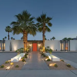 The Weekend *** Palm Springs