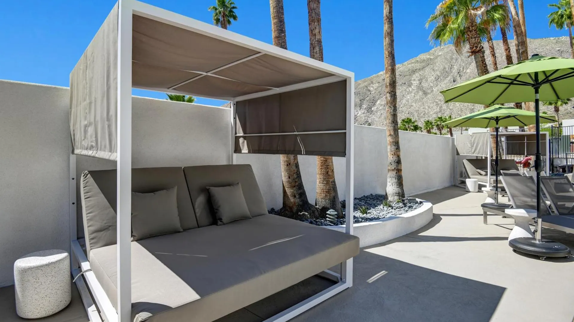 The Dunes Hotel Palm Springs 4*,